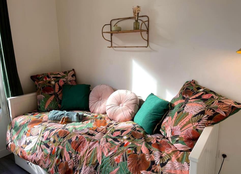 Charming Bright Sunny Near Canal St Martin París